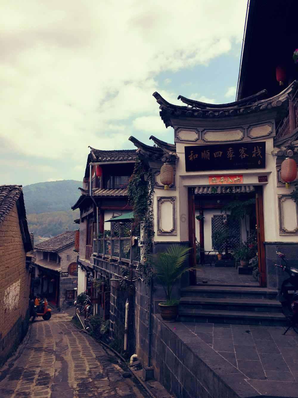 张柏芝自称上学时没人追，当时她究竟是什么模样？游戏画面